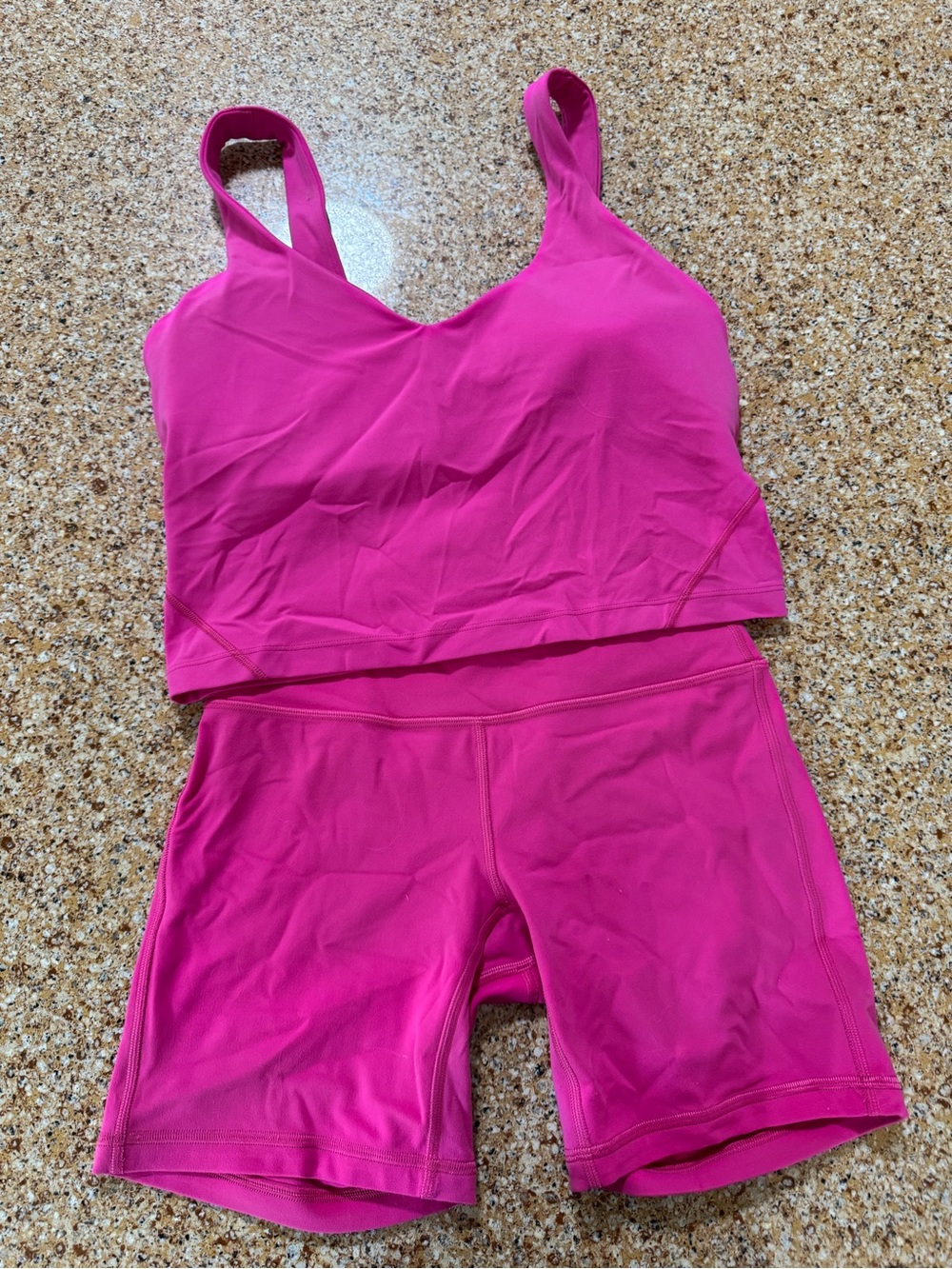 Lululemon workout set